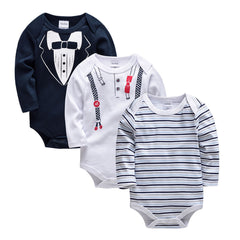 Casual clothes for newborn babies