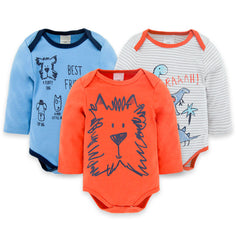 Casual clothes for newborn babies